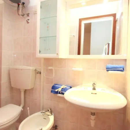 Apartment Smeralda *